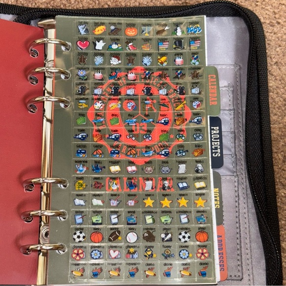 Y2K GAP Yellow and Black Agenda Project Assignment Calendar Binder Journal - Picture 12 of 14